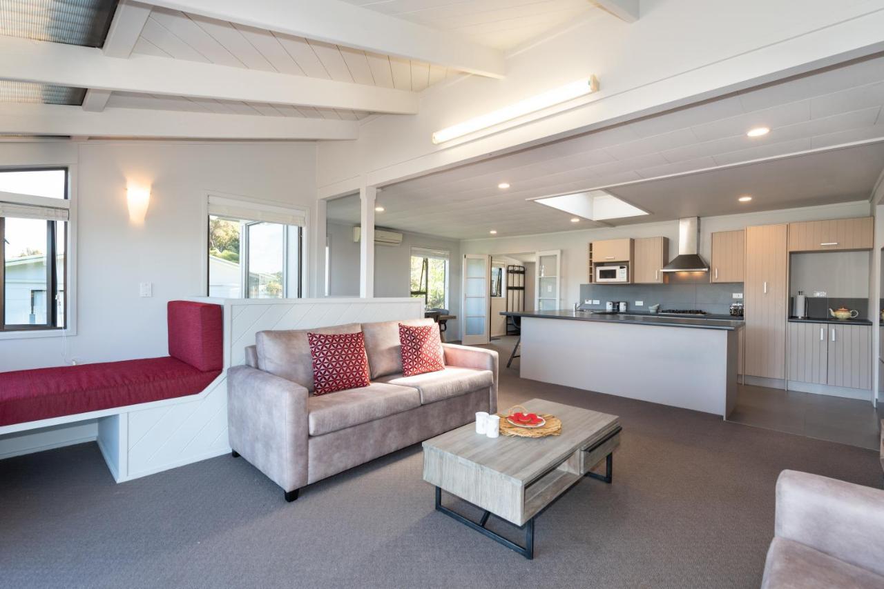 The Tide Watcher - Okiato Holiday Home Opua Exterior foto