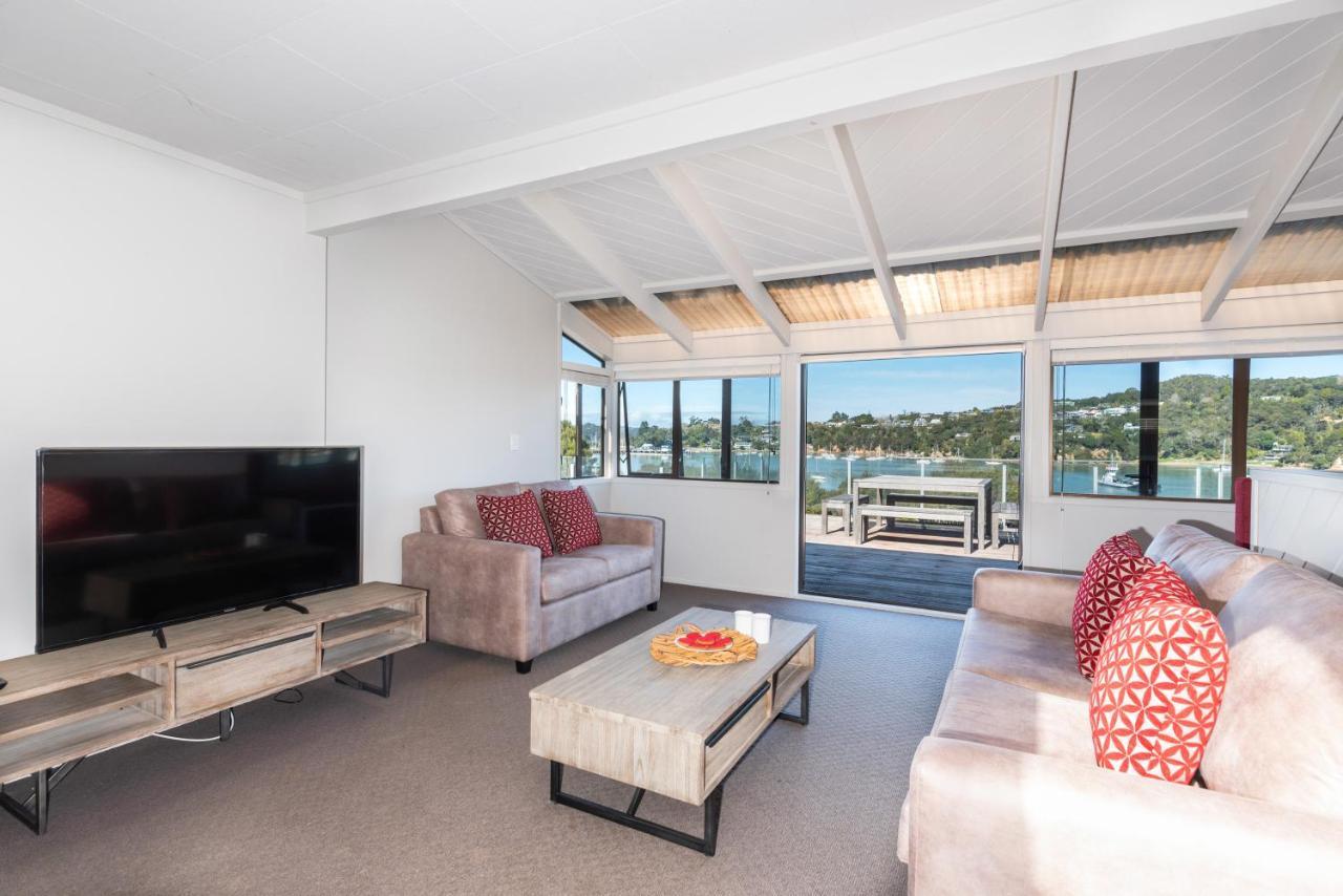 The Tide Watcher - Okiato Holiday Home Opua Exterior foto